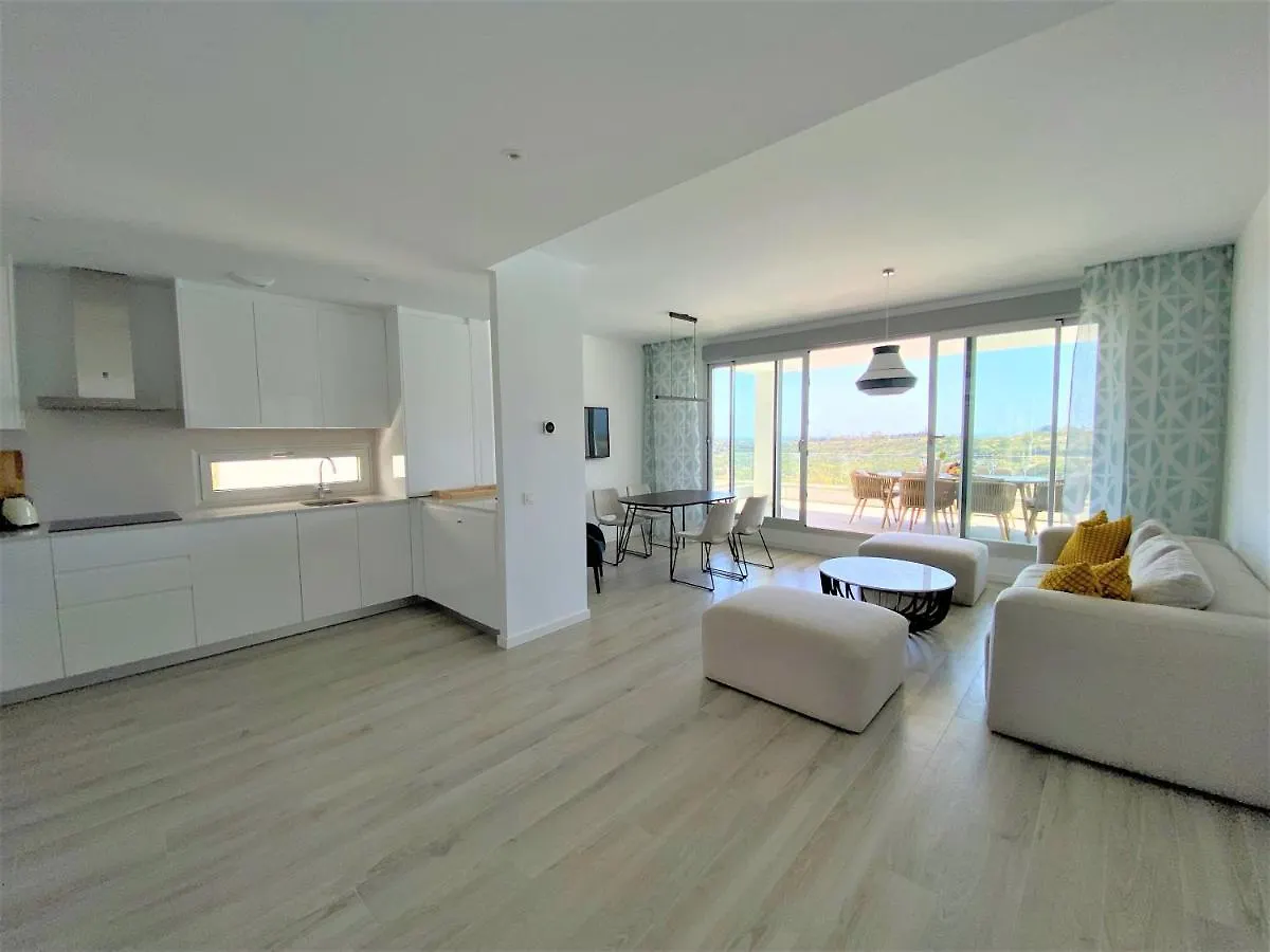 Luxurious Holiday Apartment Near Puerto Banus Estepona
